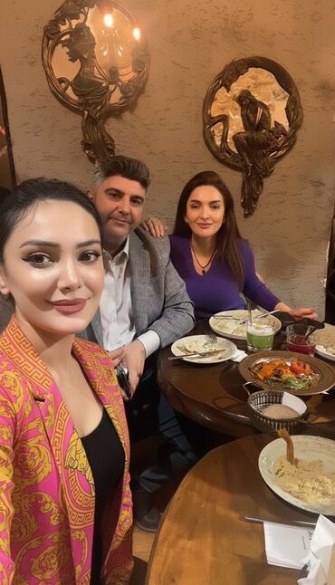 Tuflilər: Hamsi xaricden alinib.39,5/40 razmer Qırmızı və qara yüksək dabanlı — 9