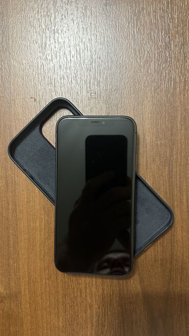 айфон 11 в расрочку: IPhone 11, Б/у, 256 ГБ, Черный, Зарядное устройство, Чехол, 77 %