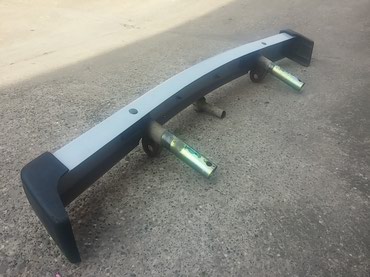 Auto delovi: Prednji branik Lada 2105, Lada Karavan br.6. Očuvano, novi tip — 4