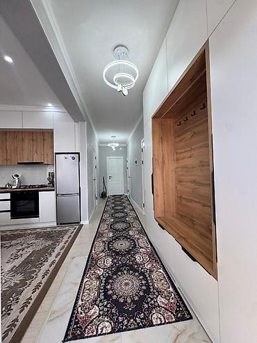 Продажа коттеджей и домов: Продаётся уютный и современный дом в ж/м Ак-Орго! Общая площадь дома — — 6