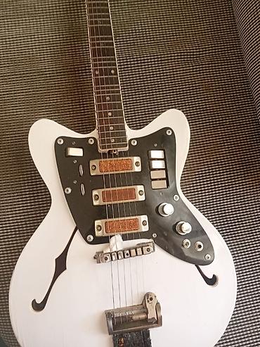 Elektro gitaralar: Elektron gitara, 6 sim, İşlənmiş, Ünvandan götürmə — 2