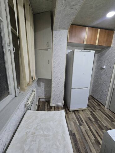 Uzunmüddətli kirayə mənzillər: Gəncə pr-ti 191№ məktəbin yanında köhnə tikili binada 3 otaqlı -da lalafo.az — 9 Uzunmüddətli kirayə mənzillər: Gəncə pr-ti 191№ məktəbin yanında köhnə tikili binada 3 otaqlı — 9