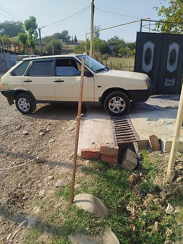 turbo az 06 kredit: VAZ 2109 “Samara” hetçbek - Kuzov: 5 qapılı hetçbek, bej rəng - Ban — 3