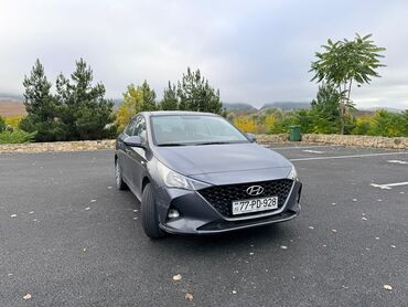 Hyundai: Hyundai Accent: 1.6 l | 2022 il Sedan — 10