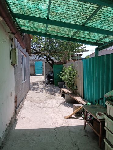 продажа домов в кызыл аскере: 50 м², 4 комнаты, Старый ремонт