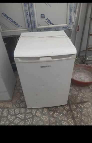 Duxovkalar: Mini Beko Soyuducu Satılır, rəng - Ağ
