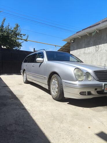 спринтер дельфин пассажирский: Mercedes-Benz 240: 2000 г., 2.4 л, Автомат, Бензин, Универсал