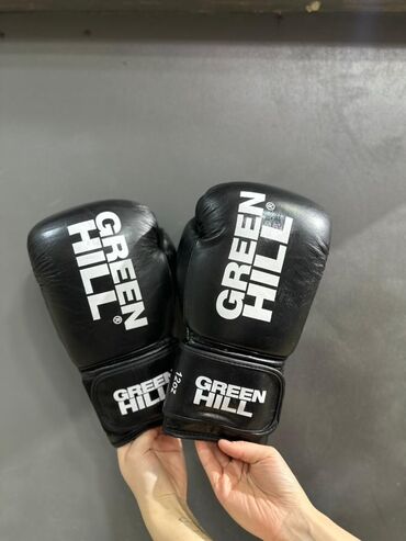 Тренажеры: Боксерские перчатки, Боксёрские перчатки для бокса Шлем для бокса