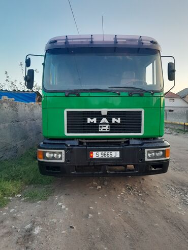 моющий пылесос для химчистки салона автомобиля бу: Ман. MAN. длина 8.2. линивец. блокировка моста. коробка ZF. Всё