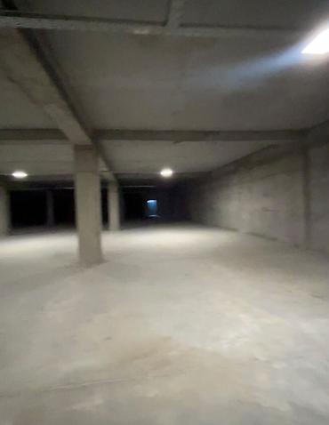 Коммерциялык мүлк: 3000 м², Жүк ташуучу лифти, пандусу менен — 2