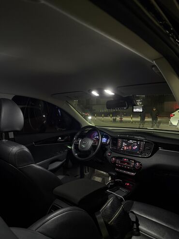 Kia: Kia Sorento: 2018 г., 2.2 л, Типтроник, Дизель, Внедорожник — 20