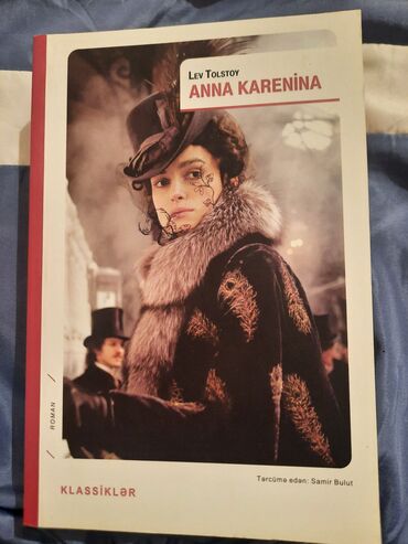 Anna Karenina kitabı.Azərbaycancadır.17 manata alınıb 10 manata