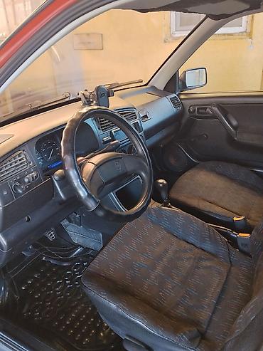 ровер 400: Volkswagen Golf: 1994 г., 1.6 л, Хэтчбэк — 7