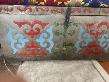 чугунные сковороды: Сундук, Б/у, Другое назначение, Железо, Самовывоз, цвет - Фиолетовый