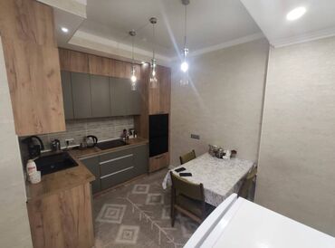 квартиры в районе пишпек: 2 бөлмө, 64 кв. м, Элитка, 8 кабат, Евроремонт