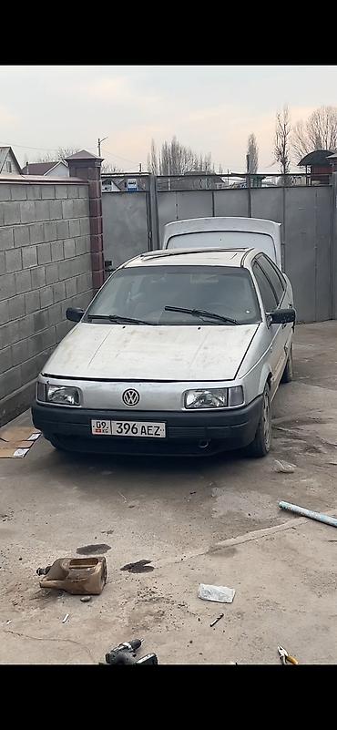 1993: Volkswagen Passat: 1993 г., 0.4 л, Механика, Бензин — 1