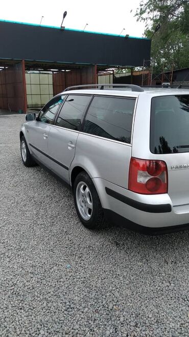 Volkswagen: Volkswagen Passat: 2001 г., 1.6 л, Механика, Бензин, Универсал