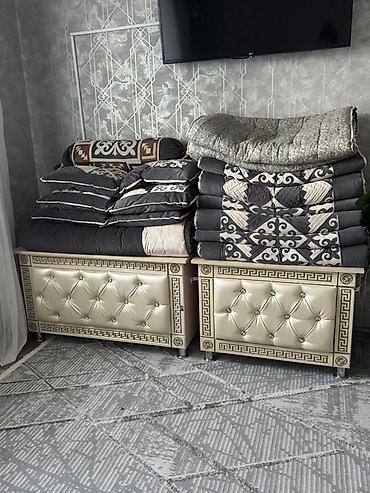 восточный форма: 2сундука-банкетки с откидной крышкой для хранения. Каркас из ЛДСП — 1