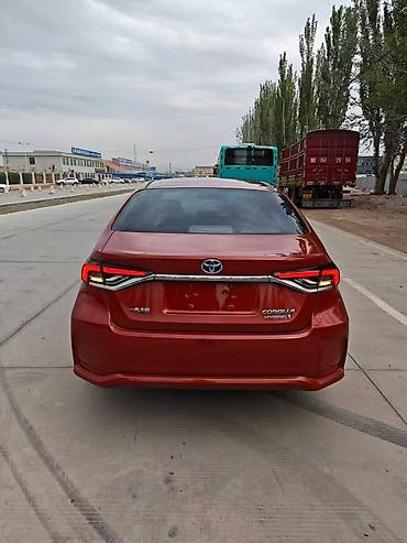 coroll: Toyota Corolla: 2020 г., 1.8 л, Вариатор, Гибрид, Седан — 4