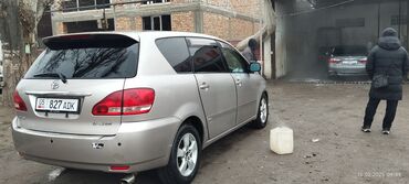 жета машина: Toyota Ipsum: 2002 г., 2.4 л, Автомат, Бензин, Вэн/Минивэн