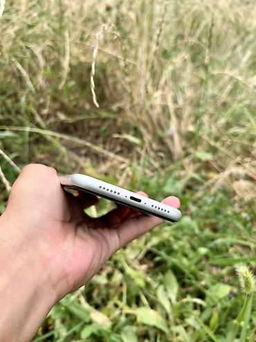 холодильник серый: IPhone 11, Б/у, 128 ГБ, Белый, 100 % — 2