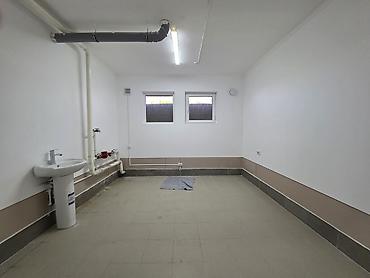 офис сниму: Офисное/коммерческое помещение с кабинетной планировкой. 208 м² ж/м — 4