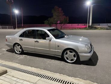 или меняю на дом: Mercedes-Benz E-Class: 1997 г., 2.3 л, Механика, Бензин, Седан