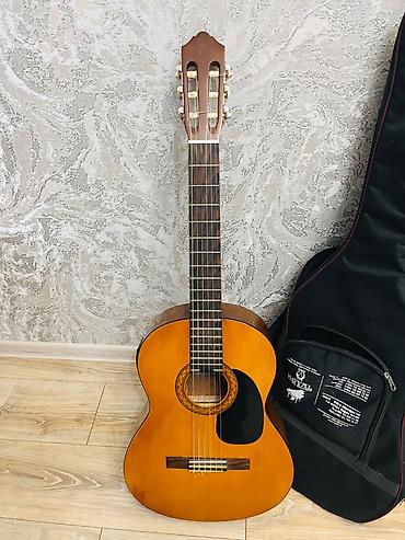 Klassik gitara, Yamaha, İşlənmiş, Ödənişli çatdırılma