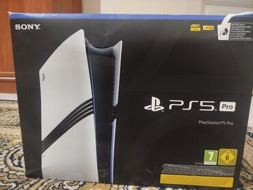 сони плестей: Новая игровая консоль Sony PlayStation 5 Pro в оригинальной упаковке