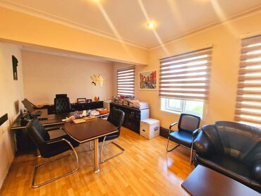 Anbar və emalatxanalar: Səbail rayonu, Badamdar şossesində, 1-ci massivdə əsas yolun üstündə — 7