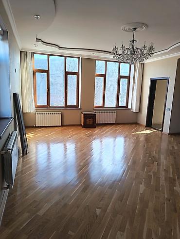 Həyət evləri və villaların satışı: 10 otaq, 155 kv. m, Orta təmir — 30