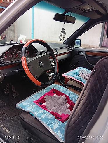 кузув спринтер: Mercedes-Benz E-Class: 1990 г., 0.2 - engine capacity л, Кол менен иштөөчү, Бензин, Седан — 5