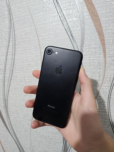 Apple iPhone: IPhone 7, Qara, Barmaq izi — 10