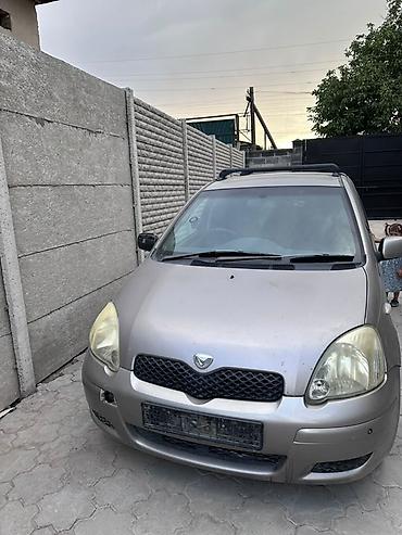 chek it: Toyota Vitz: 2004 г., 1.3 л, Автомат, Бензин, Хэтчбэк — 1