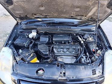 hond: Honda Stream: 2002 г., 1.7 л, Автомат, Бензин, Минивэн — 8