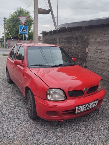 средний низкий: Nissan Micra: 2000 г., 0.1 - engine capacity л, Механика, Бензин, Хетчбек