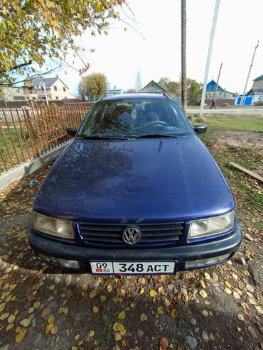 polo авто: Volkswagen Passat: 1994 г., 1.8 л, Механика, Бензин, Универсал