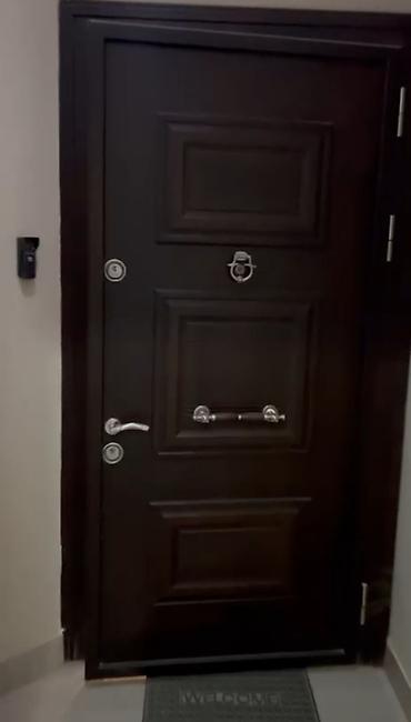 Mənzil kirayələyirəm: 4 otaqlı, 185 kv. m — 24