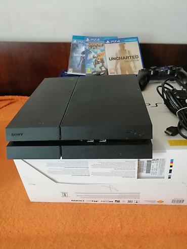 Video oyunlar və konsollar: Sony PlayStation 4 (PS4) oyun konsolu komplekti Paket tərkibi: - PS4 — 1
