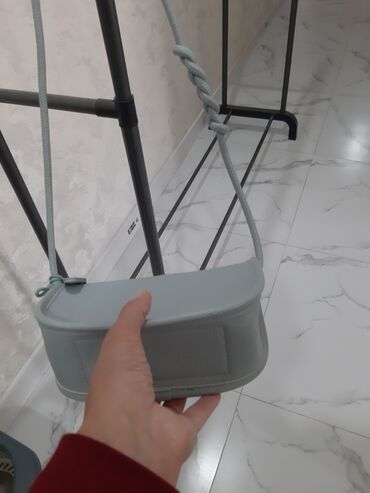 Солнцезащитные очки: Солнцезащитные очки с футляром - Форма: крупные прямоугольные линзы — 16