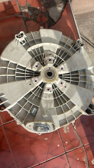 Ремонт стиральных машин: С выездом на дом С гарантией Тип услуги: Диагностика Замена, ремонт — 3