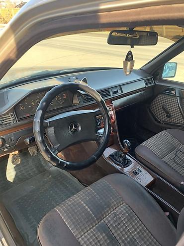 Mercedes-Benz: Mercedes-Benz W124: 1991 г., 2.3 л, Механика, Бензин, Седан — 9