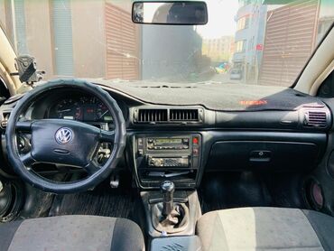 Volkswagen: Volkswagen Passat: 1997 г., 1.6 л, Механика, Бензин, Седан — 7