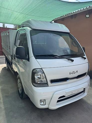 jac пикап: Kia BONGO: 2022 г., 2.4 л, Механика, Газ, Бус — 1
