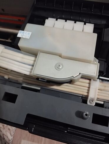 оригинальные расходные материалы xerox струйные картриджи: Продаю запчасти на принтер epson l 1300.Печатающую головку,материнскую