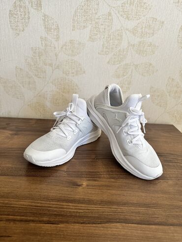 Krasofkalar və idman ayaqqabıları: Original Puma ölcü 38 Avropadan alınıb Super vəziyətdə‼️ lalafo.az -da Krasofkalar və idman ayaqqabıları: Original Puma ölcü 38 Avropadan alınıb Super vəziyətdə‼️