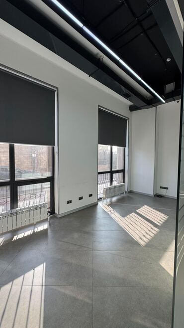 Аренда офисов: Сдаю Аренда офисов, 213 м², В жилом комплексе, С отдельным входом, С отдельным сан узлом, С системой безопасности — 3