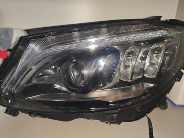 Faralar: Sol, Yaxın və uzaq vuran işıqlar Mercedes-Benz, Orijinal lalafo.az -da Faralar: Sol, Yaxın və uzaq vuran işıqlar Mercedes-Benz, Orijinal