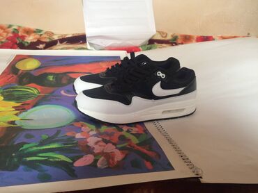 Botinkalar: Nike airmax 1 lux klass 43 razmer
