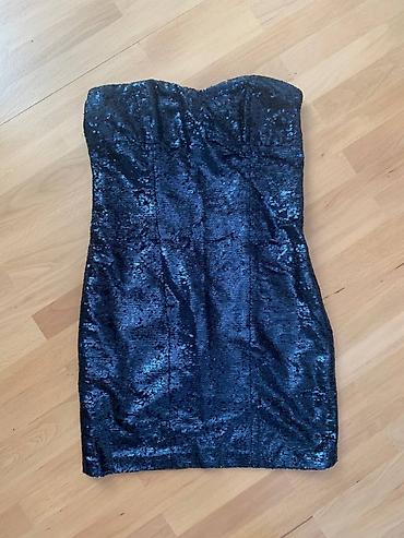 mini etek: Платье с пайетками, декольте, мини. Бренд - New Look. Цвет синий — 1